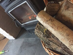 Cosy log burner