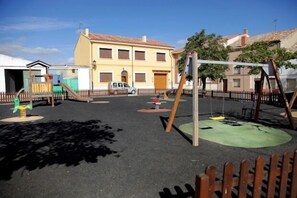 plaza de juegos de niños