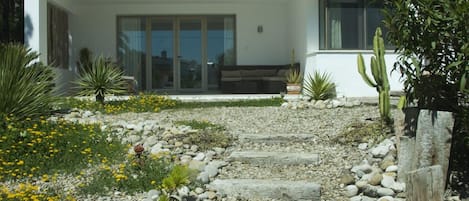 Front garden to Casa M