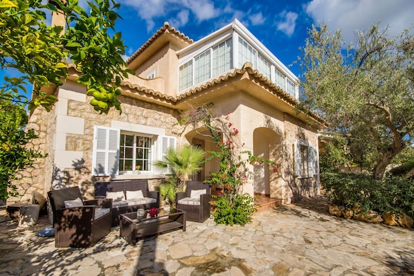 House with two floors in Puerto de Alcudia.