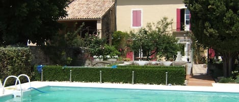 Garden, pool and house