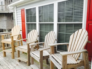 Great sound/sunset views from high deck chairs 