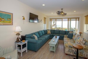 Ocean Front Great Room off the kitchen.