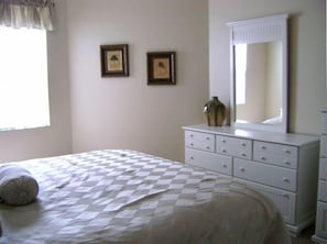 Bedroom 2 - King Size Pillowtop Bed & LCD TV