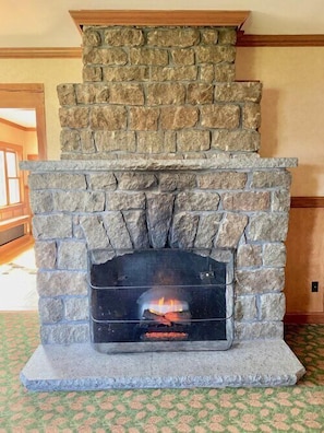 GV Electric Fireplace