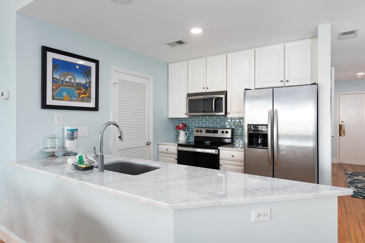Spectacular ocean views from this second floor, pet friendly Pelican Watch Villa!