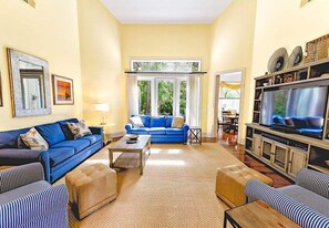 Su Casa - Vacation Rentals by Five Star Properties