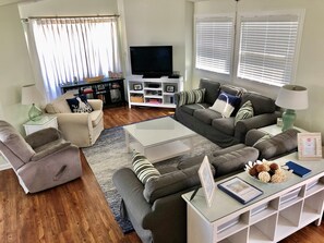 Living Room- plenty of space for family fun  -seating for 8