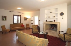 The Sitting room and the fireplace