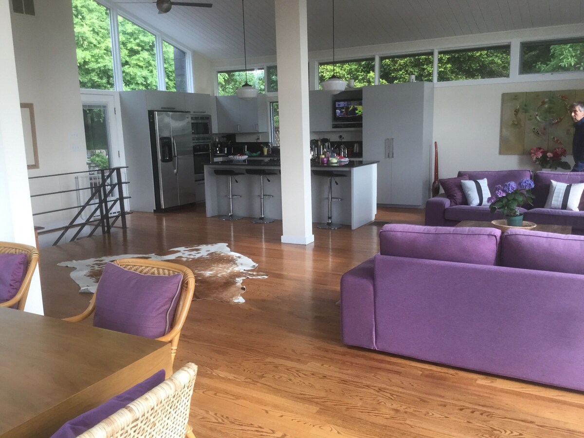 ROWAYTON /SOUTH NORWALK WATERVIEW HOME