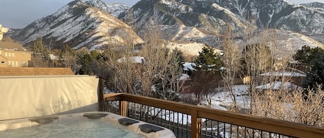 Looking at the base of Little Cottonwood Canyon