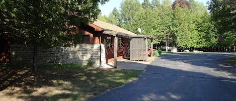 Paved Driveway access to Cottage