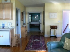 Kitchenette and hallway to bedroom