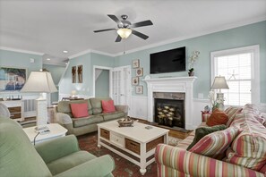 Open floor plan - Living Room