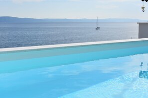 Views from the first row house - Villa Mel-view of the Adriatic sea and pool