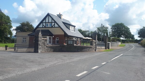 The Old Post Office, Glencairn, Lismore, Co. Waterford.