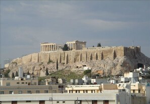 No zooming in! This is how close the Acropolis is to the condo.