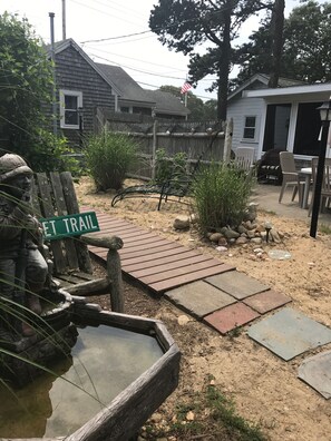 exterior of Cabin22