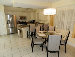 Regal Beach #613 - Dining Area & Kitchen