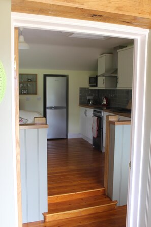 Entrance to kitchen/living room