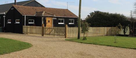 New fence around Dairy Cottage