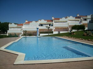 piscine commune de la résidence