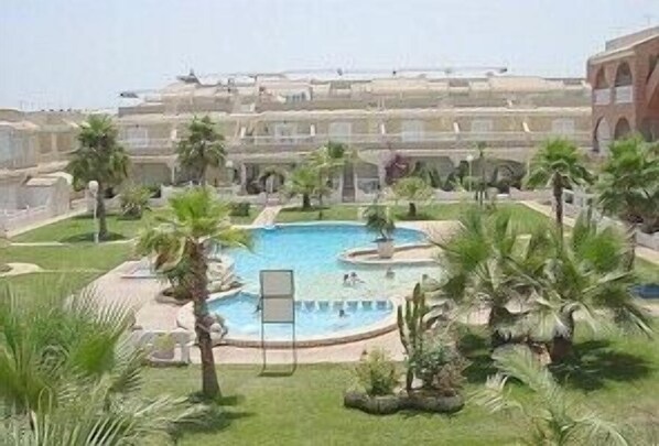 One of El Divino's two pools