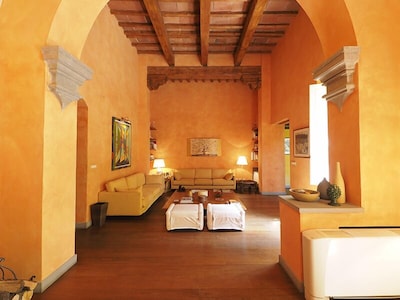 Unique: Pool And Sophisticated Living In The Historic Centre Of Florence Airco