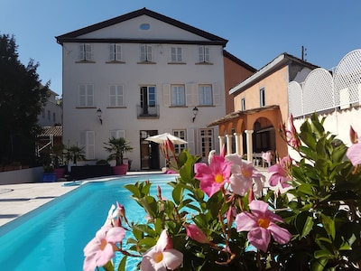 18th century town house with private pool Lyon L Île Barbe 