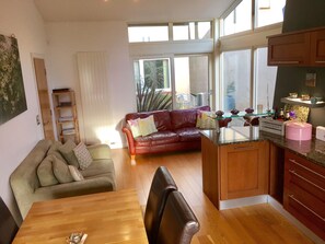 Second seating area on ground floor