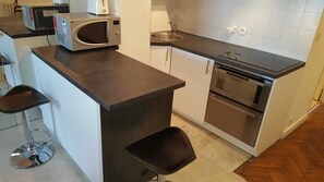 Brand new kitchen - March 2020. Oven & dishwasher plus hob. Microwave
