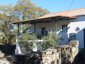 The back of the Cottage from the other side of the stone pig pen
