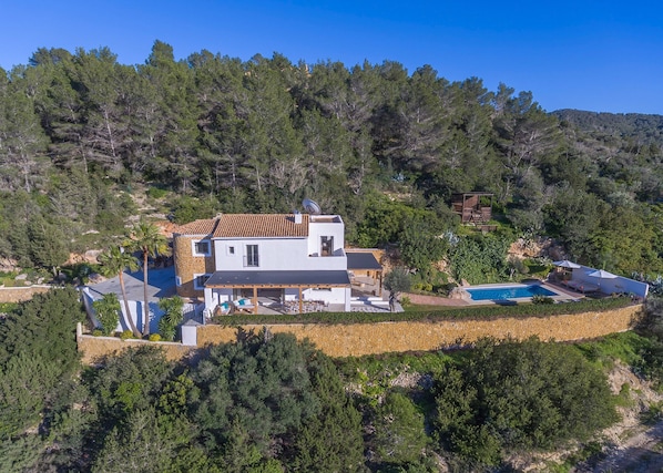 Can Masia from West