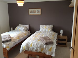 Twin room which can be configured as a super King size