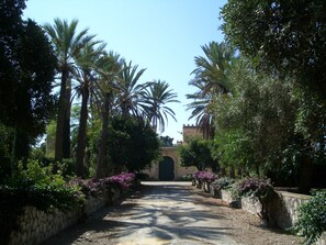 Entrance to Santa Maria