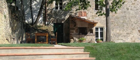 Detail  of terrace and pizza oven