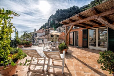 Dieses luxuriöse Apartment befindet sich im Zentrum von Amalfi