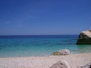 Persi in un mare di smeraldo.....