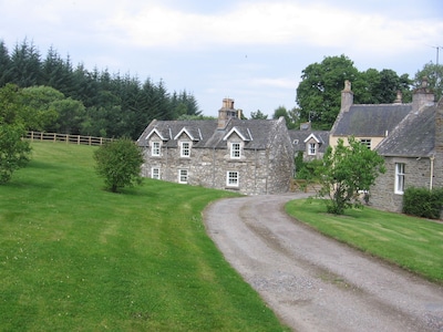 Encantadora casa de campo independiente en el Parque Nacional Cairngorm en Glenlivet Estate