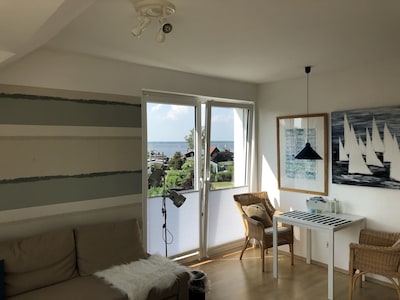 Mediterráneo apartamento de 2 dormitorios con vistas al mar y orientación sur oeste balcón para relajarse 