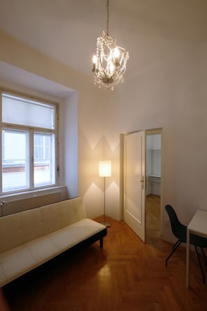 Sobieski Stephansdom Romantic Apartment. A24 3