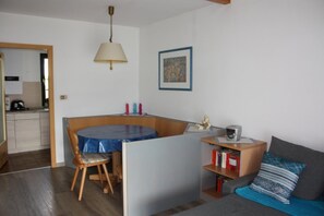 Little house: living/dining room
