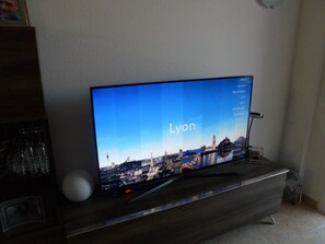 TELEVISION LED 120