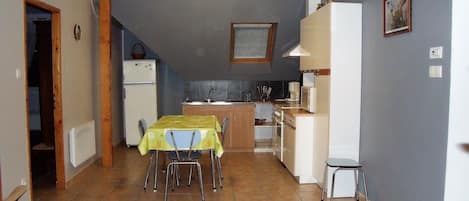 salle à manger - cuisine
25 m²