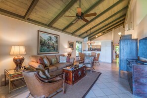 Ceiling Fans and Central AC throughout the Condo