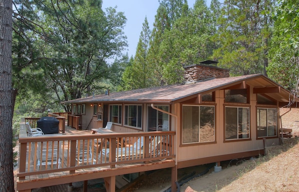 Yosemite Mountain Lodge