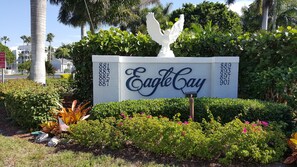 Eagle Cay Complex entrance