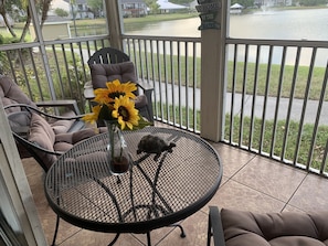Start or end your day relaxed on the screened Lanai with breathtaking views.