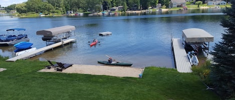 Beautiful lake, sandy beach, all sports, and plenty of kayaks and paddle boards.