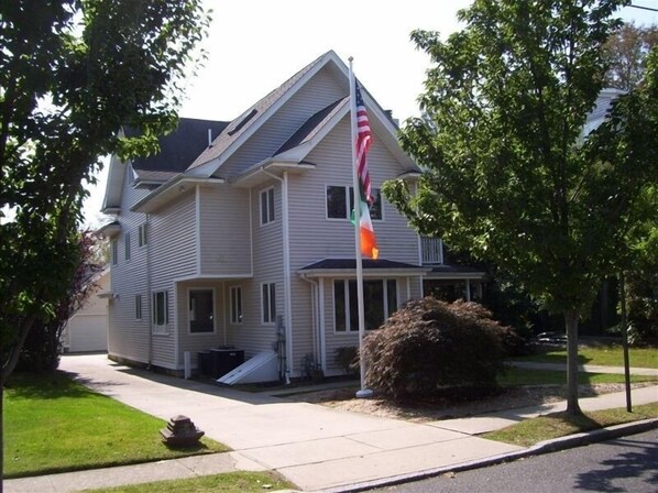 413 Ocean Road, SL